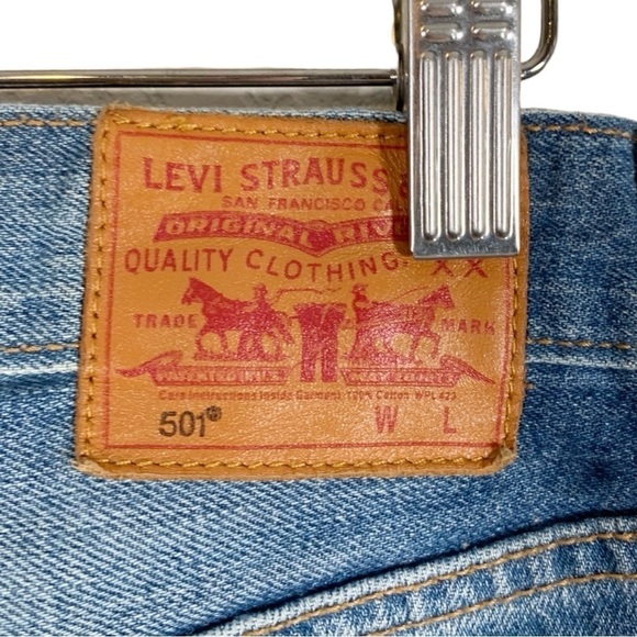 Levi's 501 Distressed Straight Leg Jeans Size 26 - Picture 9 of 9